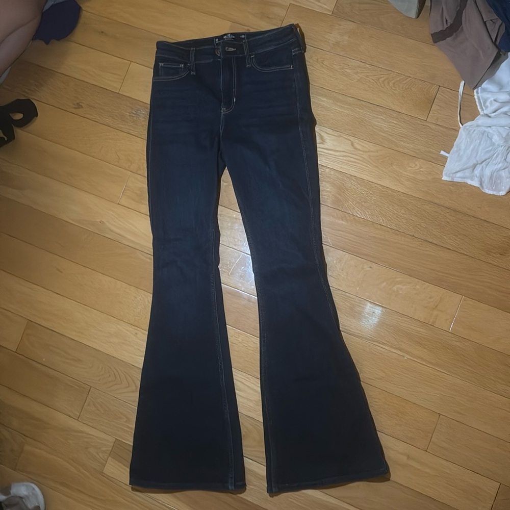 Never worn, high rise flare, hollister